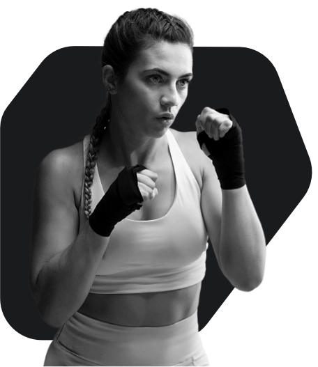 Dona sense guants de boxa Mataró